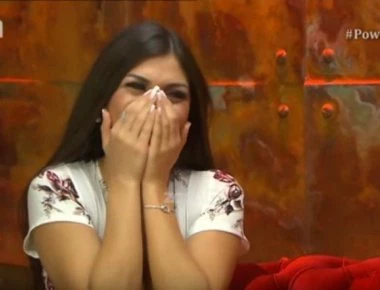 Power of Love: Το ερωτικό δώρο του Σωκράτη στην Κυριακή που την έκανε να «κοκκινίσει» (βίντεο)